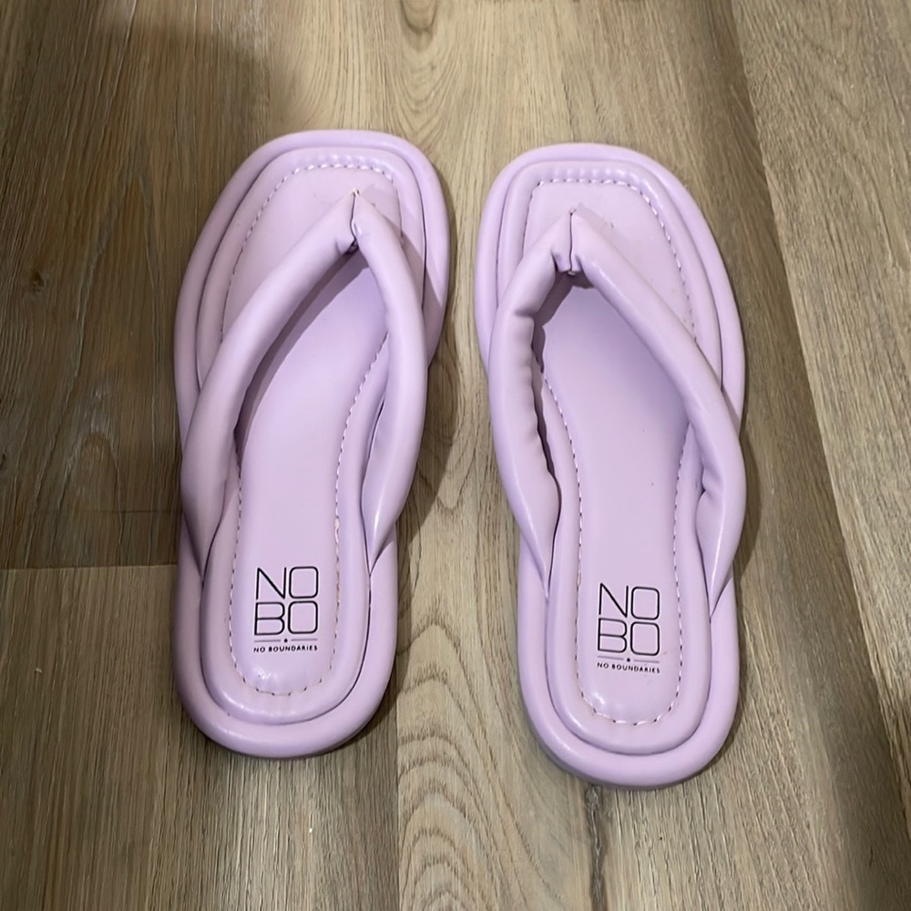 Lilac sandals